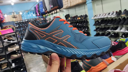 冠君鞋店