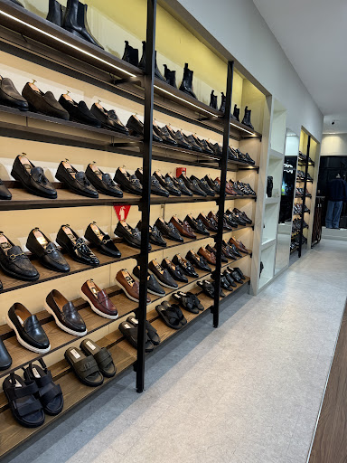Zeve Shoes @ Bangi