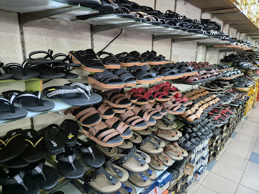 Kedai Kasut In Touch