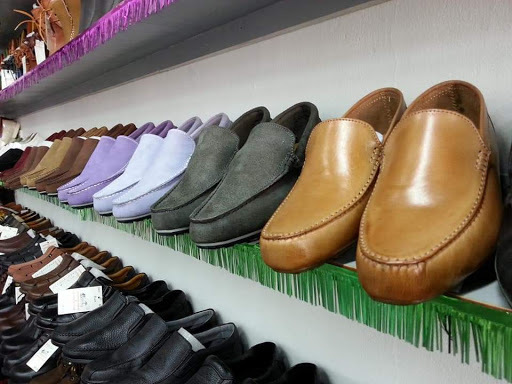 Eagle Hunter Shoe Shop