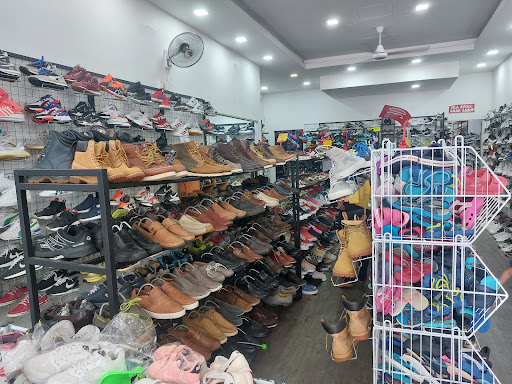 Kasut Terpakai Padang Jawa
