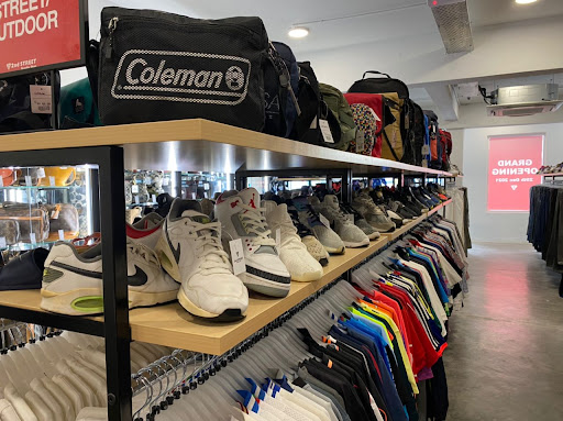 2nd Street USJ Bundle Shop