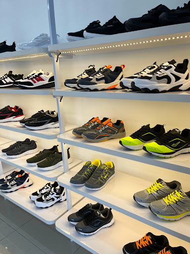 NOVUS Bentong Shoe Store