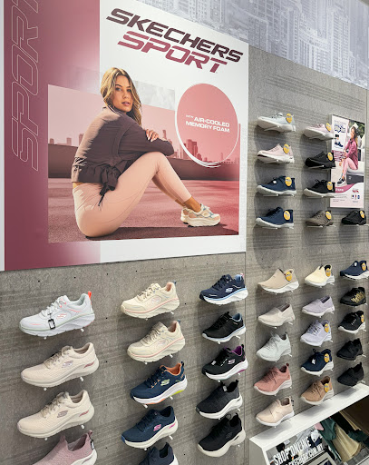 SKECHERS AEON Mall Nilai