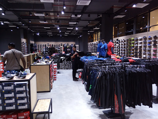 Original Classic @ MesaMall