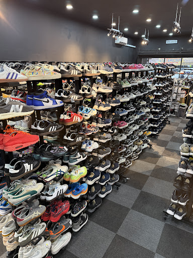 BUTIK KASUT PAPA MAMA STORE