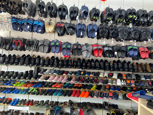 Kedai Kasut LCMC