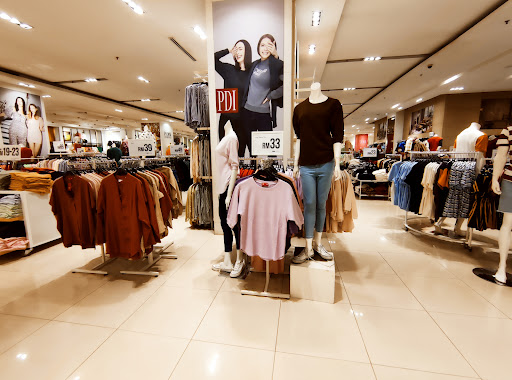 Padini Concept Store AEON Bandaraya Melaka Padini Concept Store AEON Bandaraya Melaka