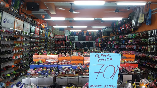 Kedai Kasut Sekeluarga Anda