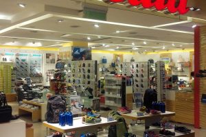 Kasut U Giant Kota Bharu